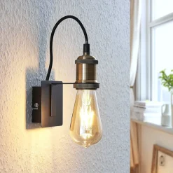 væglampe Aurella, højde 16 cm, antik messing, metal^Lindby Outlet