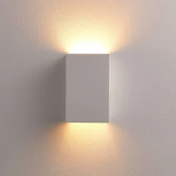 Lindby væglampe Colja, kantet, højde 16 cm, gips, hvid