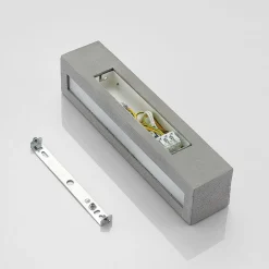 væglampe Nellie, grå, beton, 35,3 cm bred^Lindby Online