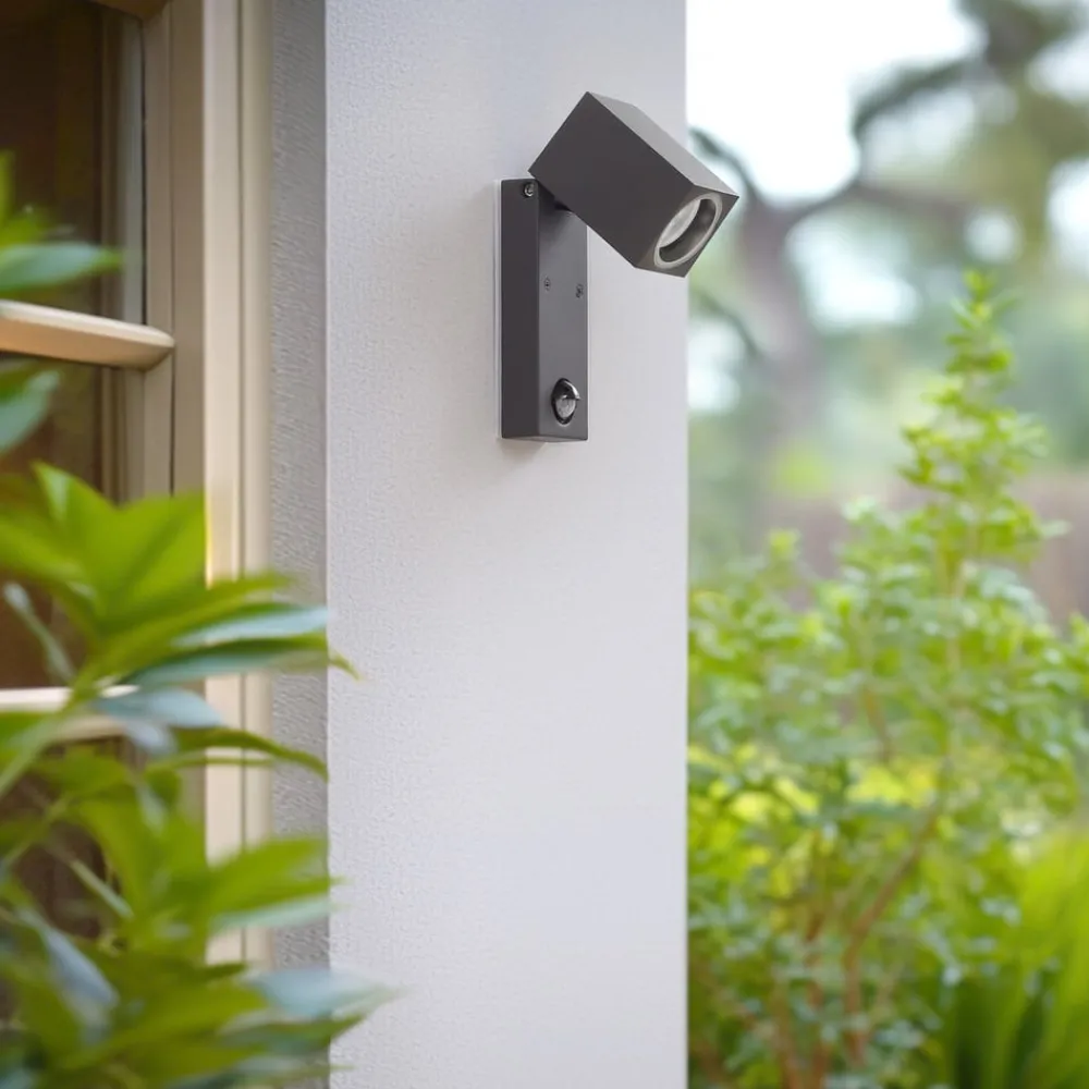 Lindby væglampe Othil, sensor, antracit, metal, IP44