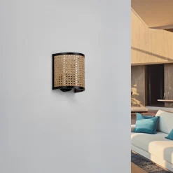 væglampe Yaelle, 20 cm høj, rattan, sort, E27^Lindby Best