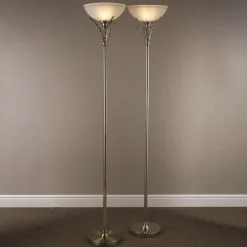 Searchlight LINEAS tidløs gulvlampe, patineret messing