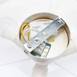 Globo Loftlampe Libba med afstand i cremefarvet træ