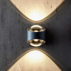 Saga udendørs væglampe op/ned sort^LOOM DESIGN