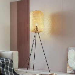 Lucande gulvlampe Jorick, bambus, trefod, højde 166 cm