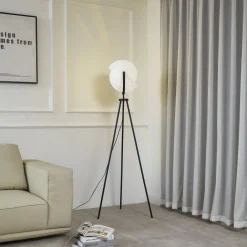 Lucande Gulvlamper>Helva gulvlampe, 150 cm, hvid/sort, drejelig