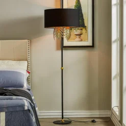 Malviras gulvlampe i stof med bladdekoration^Lucande Discount