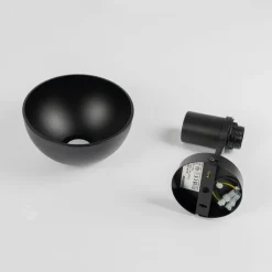 Lucande Mostrid-væglampe i sort jern