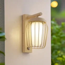 Lucande udendørs væglampe Chandan, 30 cm, beige, sensor, IP44