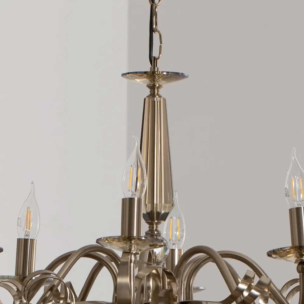 Lysekrone Castro, messing antik, 8 lyskilder^Lucea Best