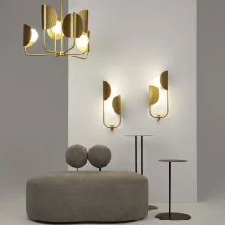 Tropic væglampe, højre, messing, 2 lyskilder, metal^Maytoni New