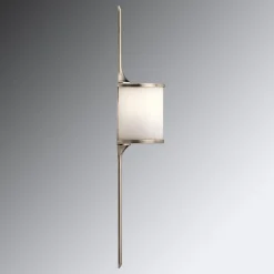 KICHLER Mona LED-væglampe, IP44, højde 55,9 cm, fortinnet