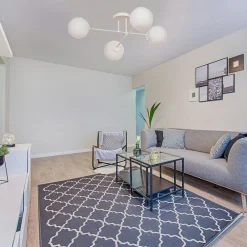 HELAM Moon loftlampe, 80 cm, 4 lyskilder, sandfarvet, glas, E27