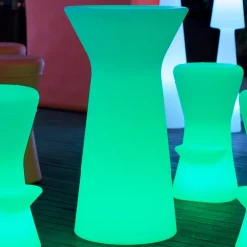 Newgarden Capri LED batteridrevet barbord, RGBW, 110 cm højt, hvid