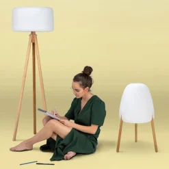 Newgarden Solcellelamper>Chloe LED-gulvlampe, solcelle + batteri