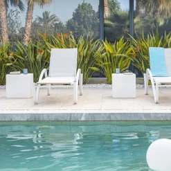 Newgarden Cuby LED solcellelampe, 40 x 40 cm