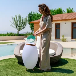 LED-batteridrevet gulvlampe Apolo, hvid, PE, IP44^Newgarden Best