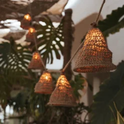 Newgarden Udendørs Pendellamper|Solcellelamper>LED-solcellelyskæde Maro, træfarvet, jute IP44