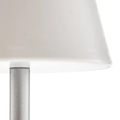 Lola Slim LED-bordlampe, batteri, grå^Newgarden Best