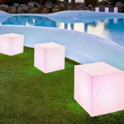 solcellelampe Cuby cube, højde 43 cm^Newgarden Hot