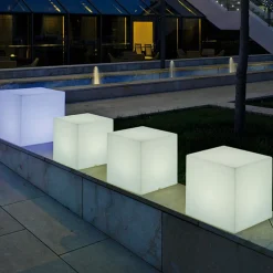 Newgarden solcellelampe Cuby cube, højde 20 cm