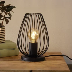 Newtown - en bordlampe i vintage look^EGLO New
