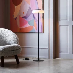 Nuura Aps Nuura Blossi Floor Ø 29 LED-gulvlampe, sort/hvid