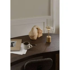 Nuura LED-batteridrevet bordlampe Blossi, højde 26 cm, guldfarvet/klar^Nuura Aps Discount