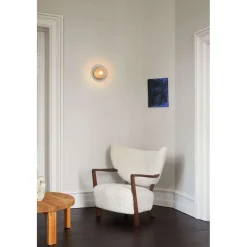 Nuura Aps Nuura væglampe Liila 1, Ø 16,5 cm, IP44, bronze/klar