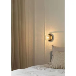 Nuura væglampe Liila 1, Ø 14 cm, IP44, sort/klar^Nuura Aps