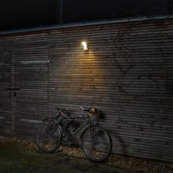 OSRAM Væglampe Med Sensor|Udendørs Spot><noscript><img width=