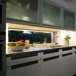 OSRAM LED-sensor-underskabslampe LINEAR FLAT, 3.000 K sølv