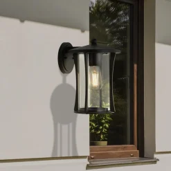 Searchlight Væglamper>Pagoda udendørs væglampe, IP44, sort, metal, E27