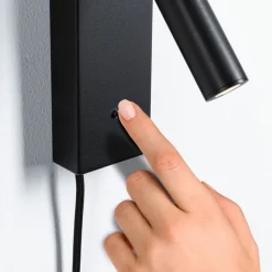 Paulmann Hulda USB LED-vægspot, dæmpbar, sort, afbryder