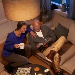 Classic LED-pære E14 B35 6,5W 2.700K, klar^Philips