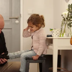 Philips Classic LED-pære E14 B35 6,5W klar 4.000K