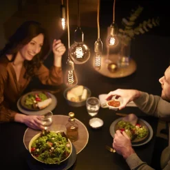 E27 LED-pære A60 3,1 W 1.800 K guld^Philips