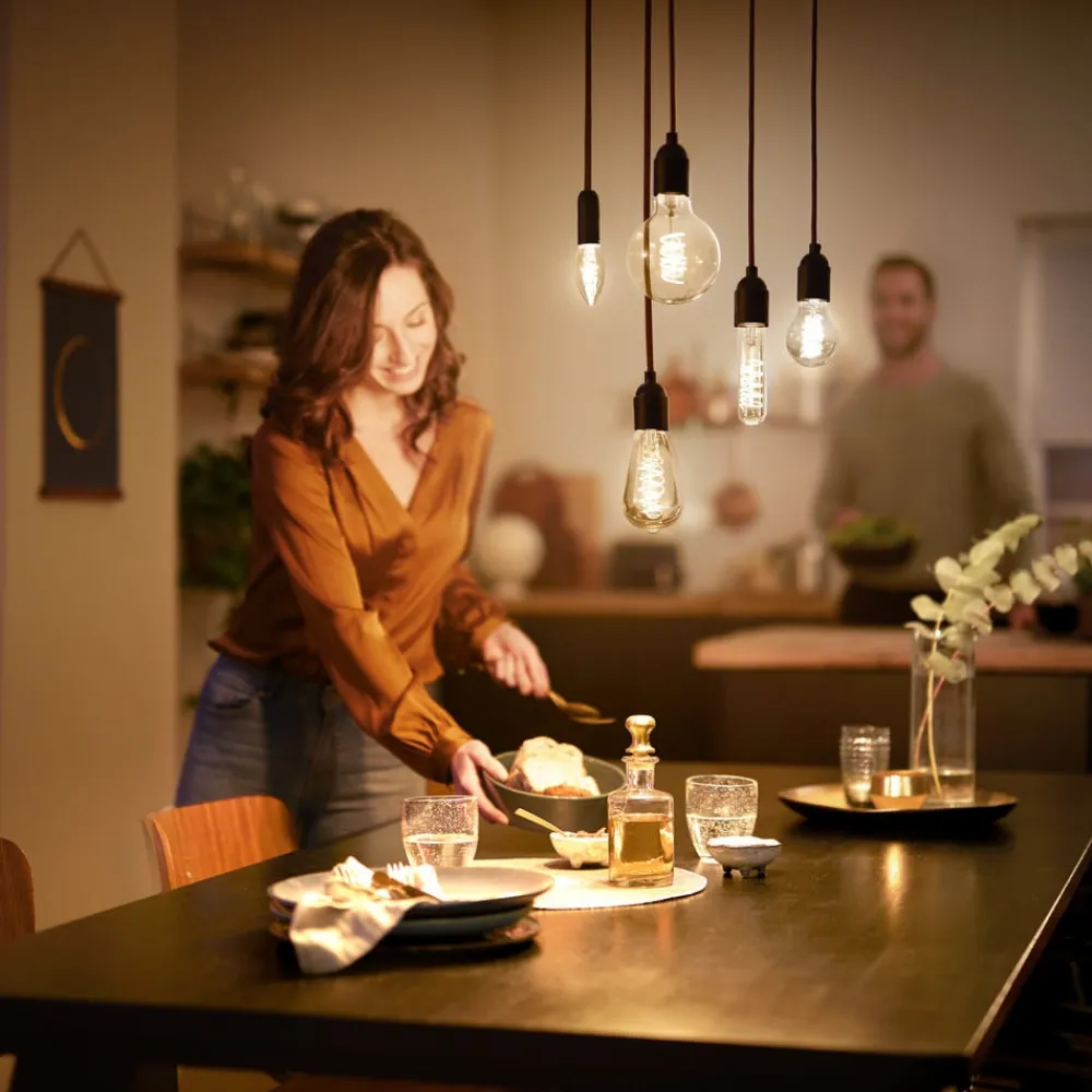 E27 LED-pære A60 3,1 W 1.800 K guld^Philips