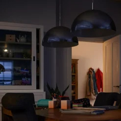 E27 LED-pære, dag/nat-sensor 7,5 W 2.700 K^Philips Hot