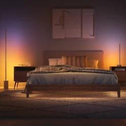 Gradient Signe Oak LED-gulvlampe^Philips Hue New