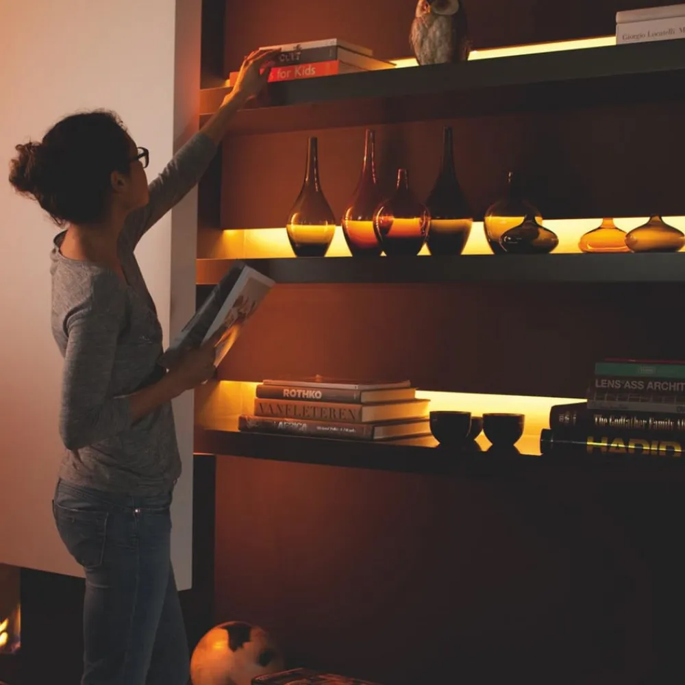 White+Color LightStrip Plus Basis 2 m^Philips Hue New