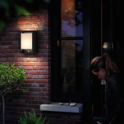 Philips LED-væglampe Arbour UE, 2-pak, sensor, 2.700 K