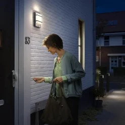 myGarden Petronia LED-væglampe, sensor^Philips Hot