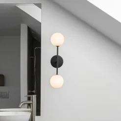 Sigma D væglampe, sort/opal, 2 lyskilder, 49 cm glas^PR Home