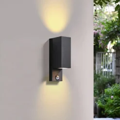 PRIOS Væglampe Med Sensor|Væglamper>udendørs væglampe Tetje, sort, kantet, sensor