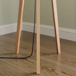 gulvlampe Nida, træramme, hvid skærm^Quitani Hot