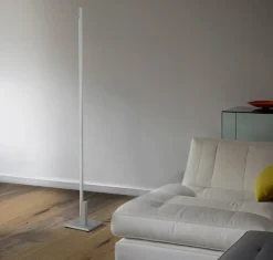 Quitani Gulvlamper>Talon LED-gulvlampe aluminium anodiseret natur