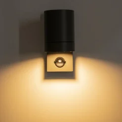 Rombe udendørs væglampe med sensor, 1 lyskilde^Näve Hot