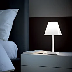 Dina T1 LED-bordlampe, hvid/hvid^Rotaliana New