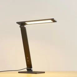 Salome - dæmpbar LED skrivebordlampe, sort^Lucande Hot